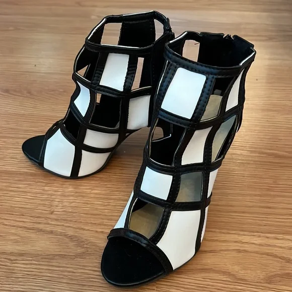 Brand new booties!! - Picture 4 of 5